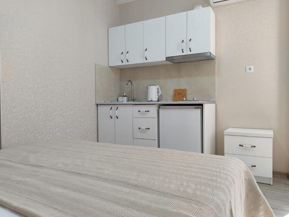 Pushkin Street Pearl Hotel Kutaisi Ngoại thất bức ảnh