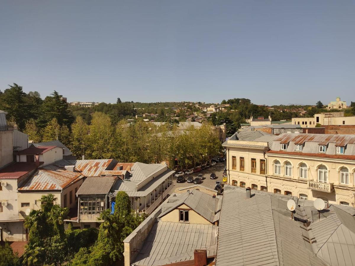 Pushkin Street Pearl Hotel Kutaisi Ngoại thất bức ảnh