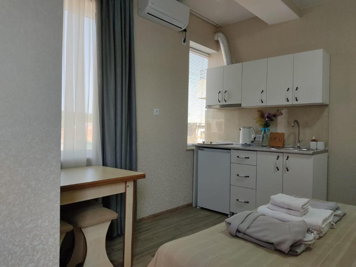 Pushkin Street Pearl Hotel Kutaisi Ngoại thất bức ảnh